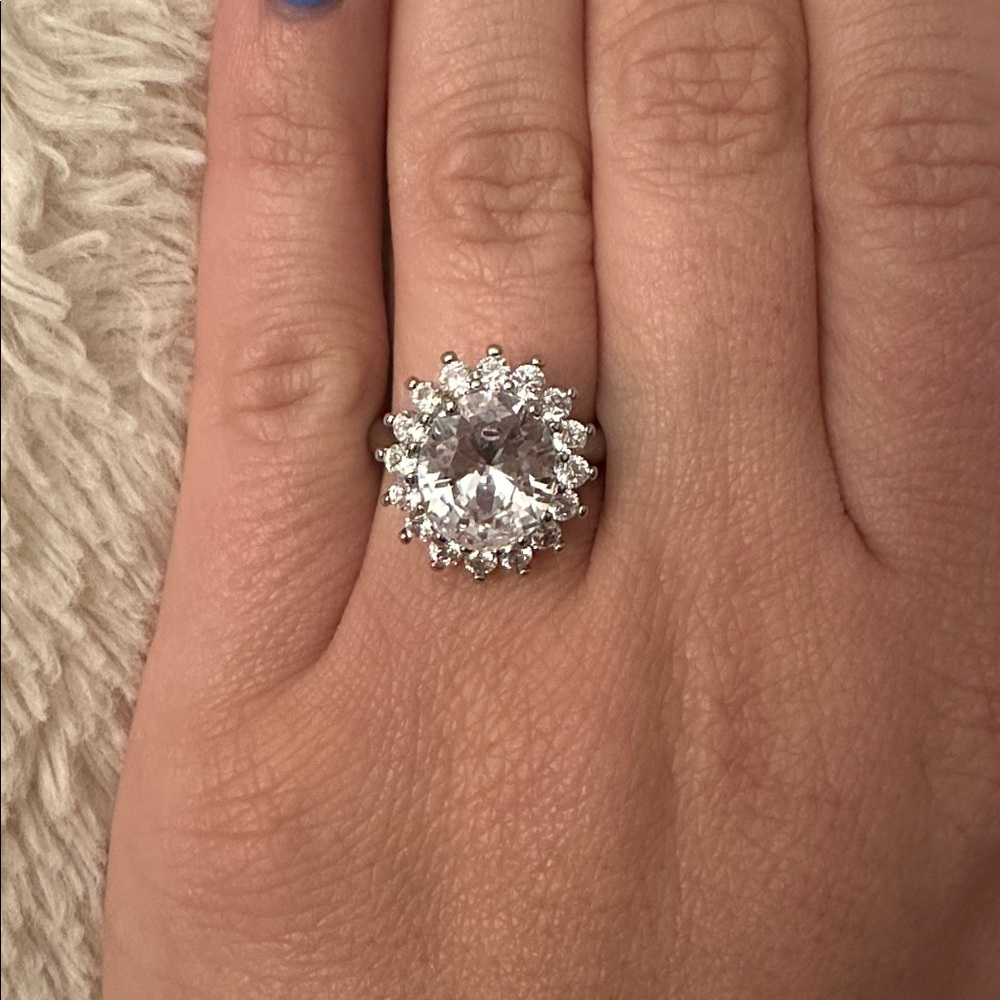 NEW Pretty Bird Jewelry | White Gold Plated Cubic Zirconia Ring - Adjustable 6-9